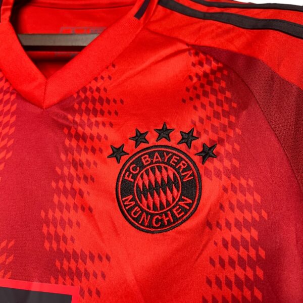 Bayern Munich Local 24/25 - Imagen 2