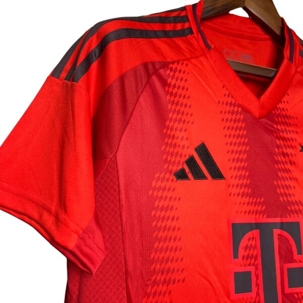 Bayern Munich Local 24/25 - Imagen 4