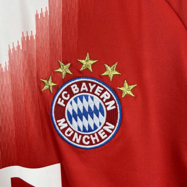 Bayern Munich Local 25/26 - Imagen 2