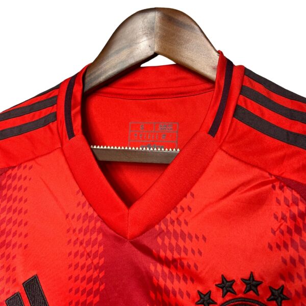 Bayern Munich Local 24/25 - Imagen 3