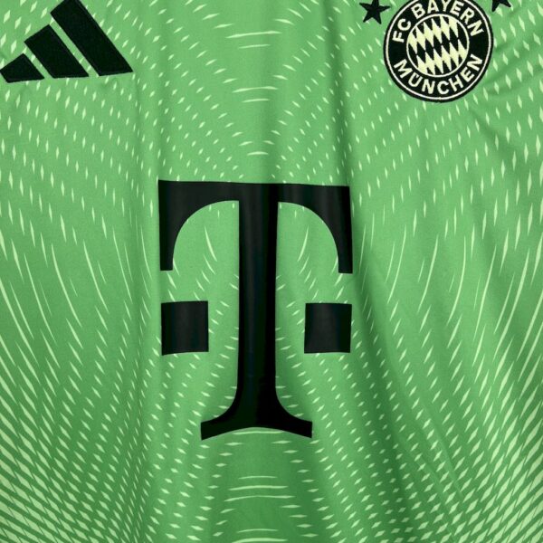 Bayern Munich Portero Verde 25/26 - Imagen 3