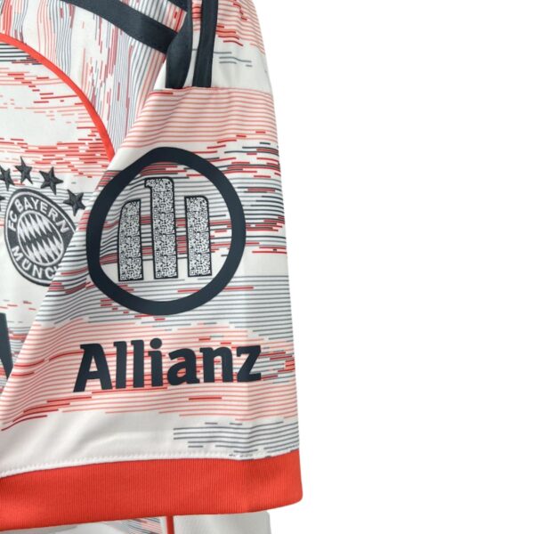 Bayern Munich Visita 25/26 - Imagen 3